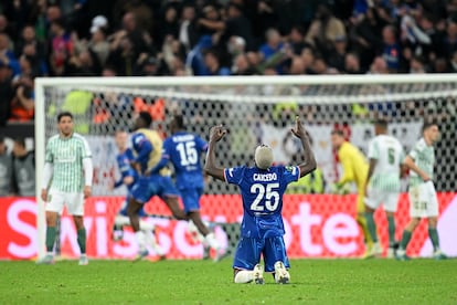 Caicedo, del Chelsea, tras marcar el cuarto gol al Real Betis.