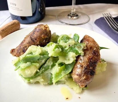 La patata con judía y butifarra define la cocina de Al Kostat.