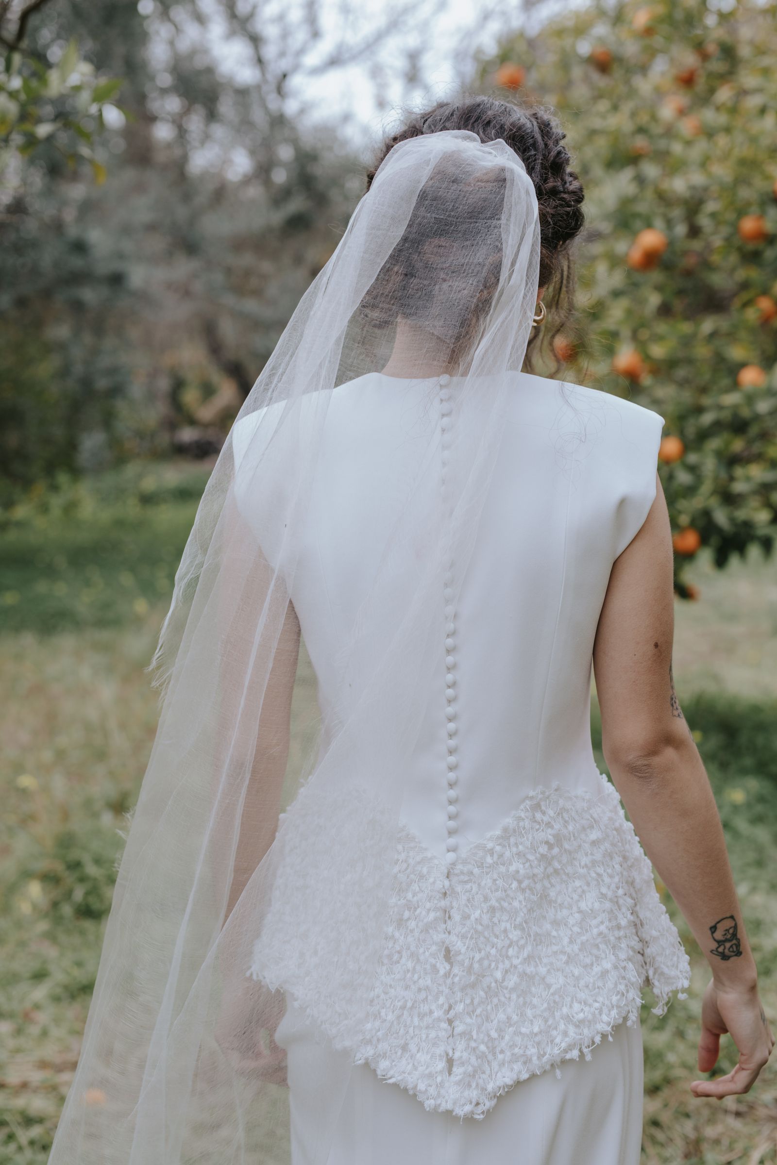 La nueva colección nupcial de Ins Lacasa una oda artesanal a la autenticidad y a la belleza sin artificios