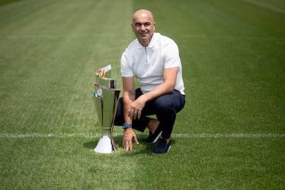 El seleccionador de Portugal, Roberto Martínez,  fotografiado el miércoles en la ciudad del fútbol en Oeiras.