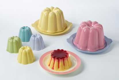 Moldes de pudín en modelo de arco, Gouda, hechos alrededor de 1960.