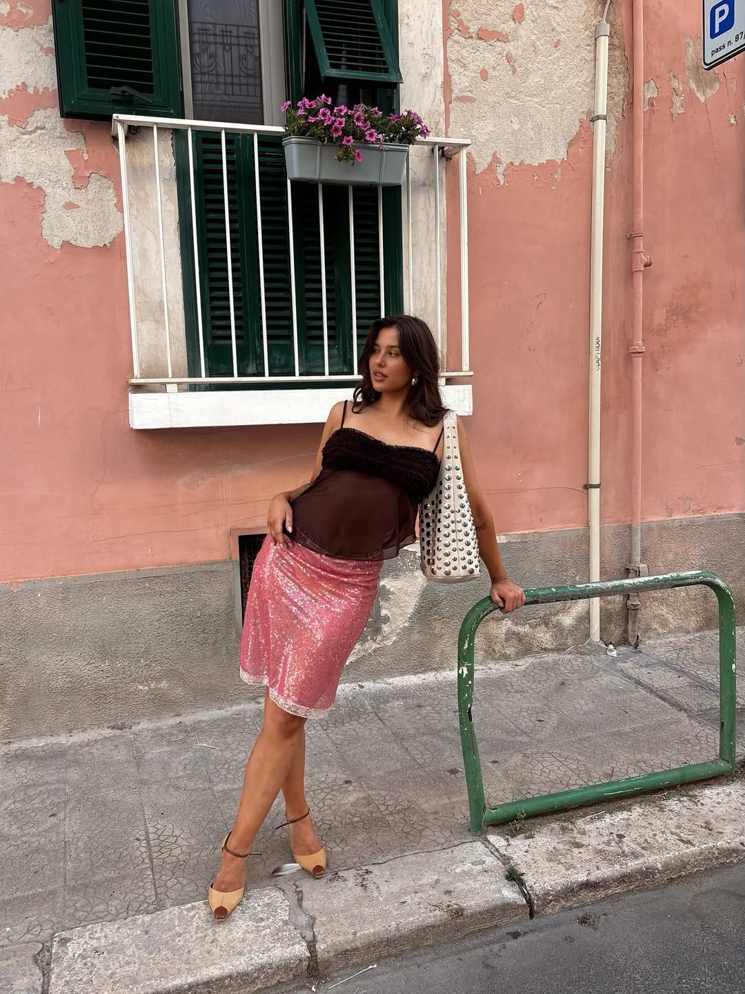 Tendencia falda rosa de lentejuelas Hand Over