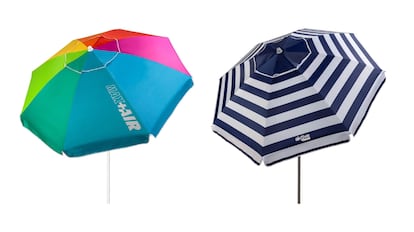 Sombrilla de playa disponible en diferentes colores.