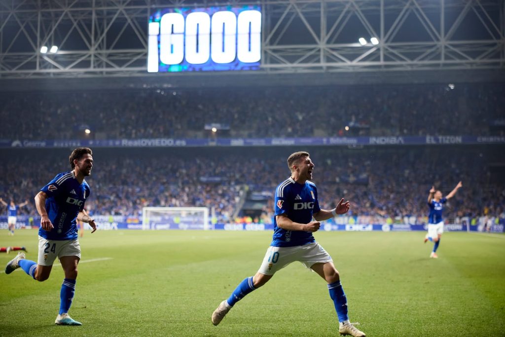 Francisco Portillo celebra su gol ante el Mirandés este sábado.