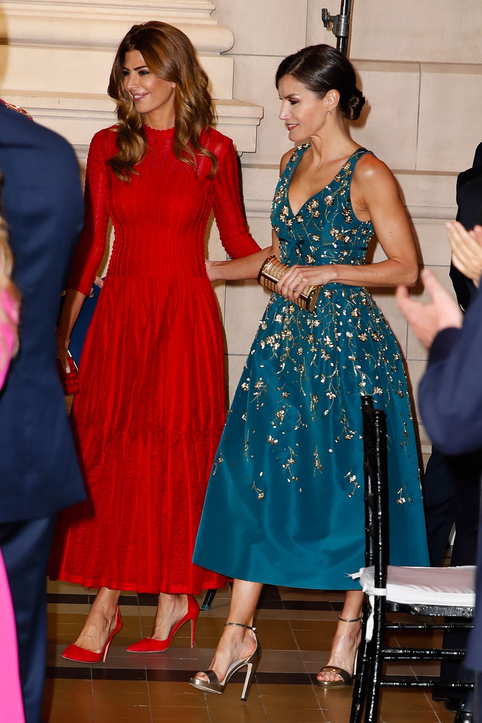 reina letizia vestido flores primavera 2019