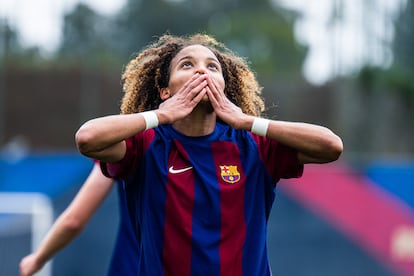 Vicky López celebra un gol con el FC Barcelona.
