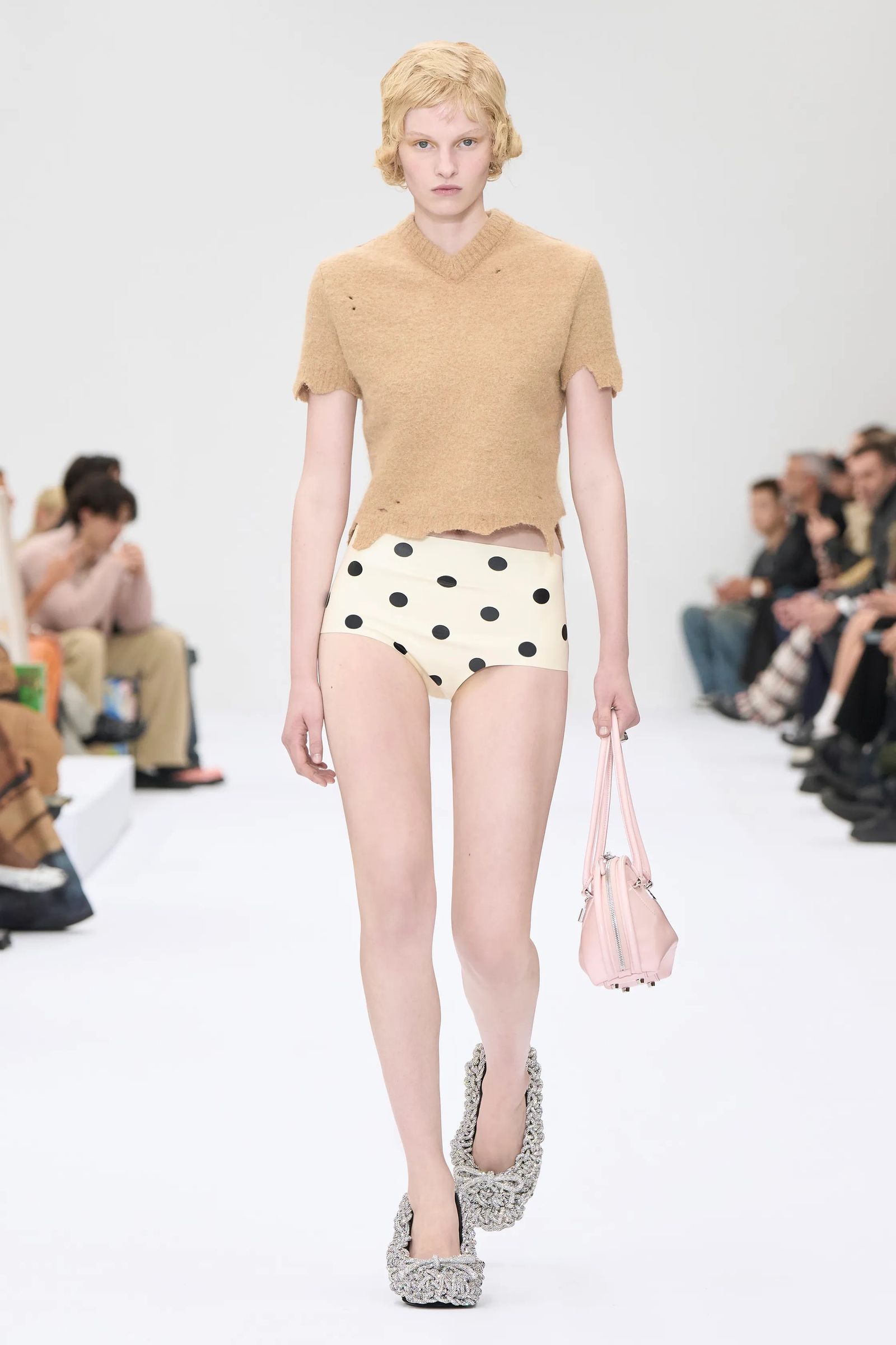 Acne Studios primaveraverano 2025.