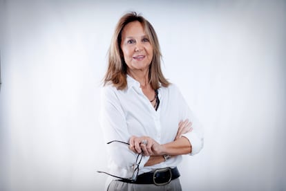 María Dueñas en el Hotel Barceló, durante la Feria Internacional del Libro de Guadalajara, el 1 de diciembre de 2024. 