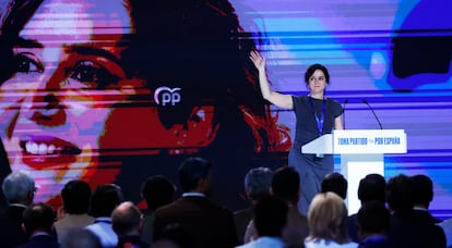 La presidenta de la Comunidad de Madrid, Isabel Díaz Ayuso, en la clausura del XXI Congreso Nacional del PP. 