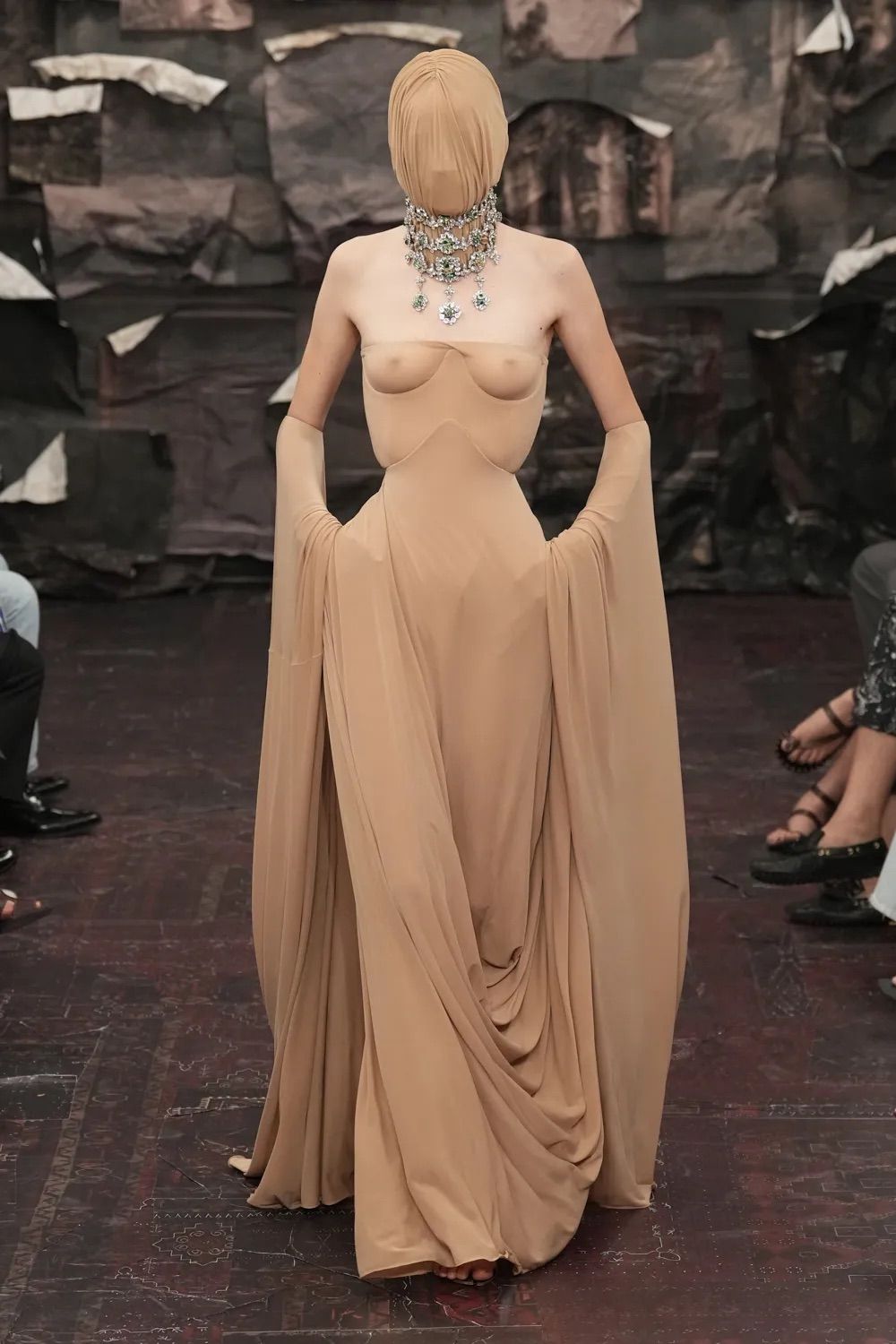 Éxito rotundo del primer desfile de Glenn Martens para Maison Margiela Artisanal