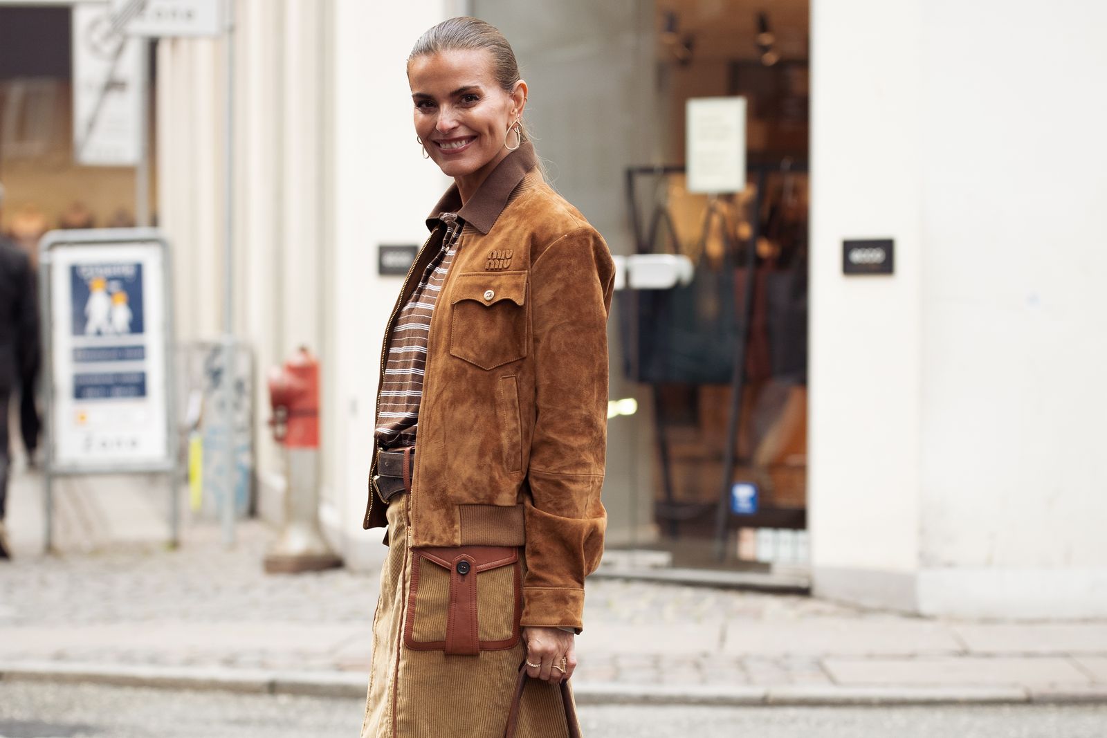‘Charms’ para bolsos: Este es el accesorio favorito de las que más saben de moda