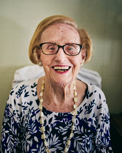 Esperanza Cortiñas, a sus 108 años, baila todos los domingos en el centro sociocomunitario de Ourense.