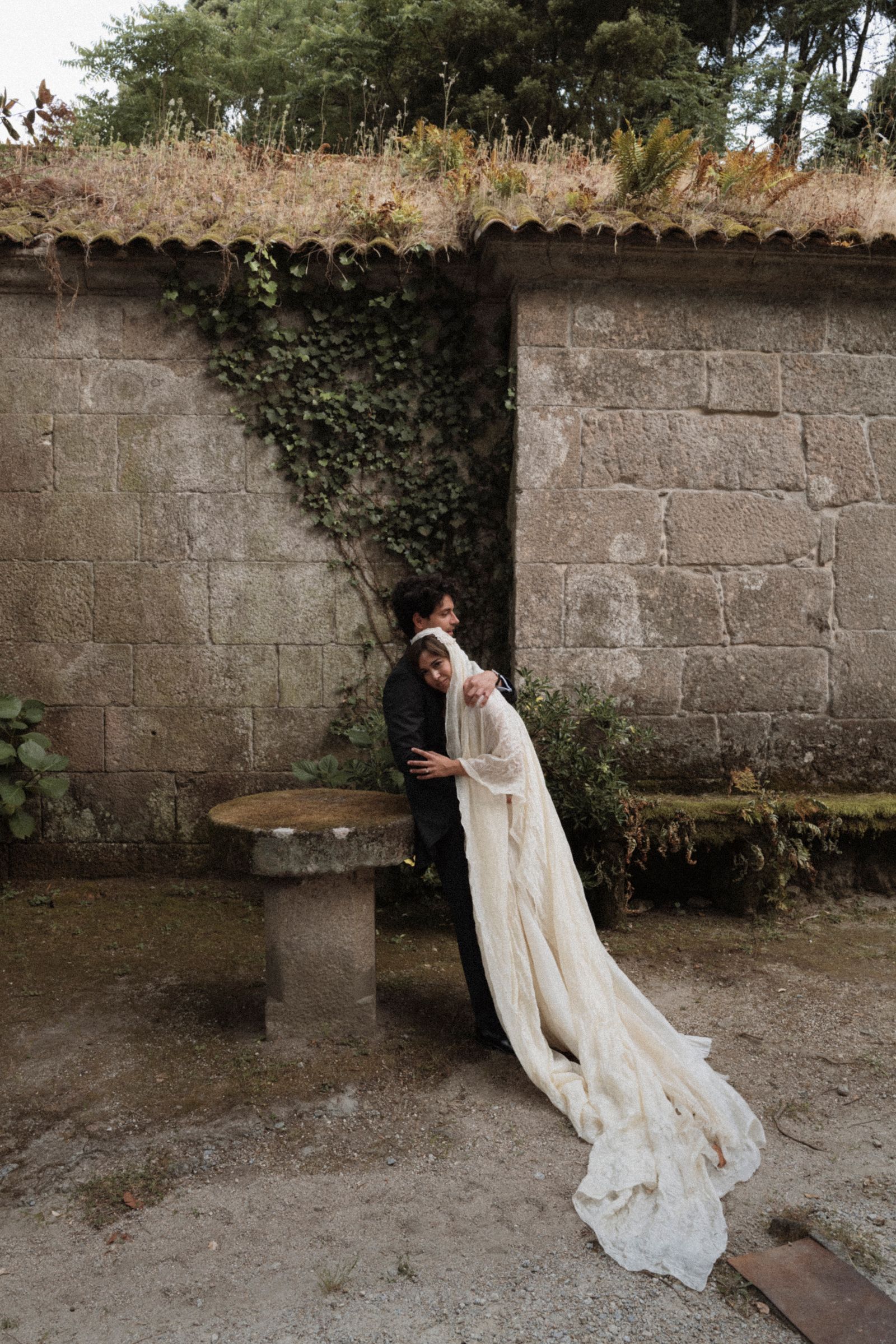 boda galicia pontevedra vestido novia romancera decoracion bosque romantica