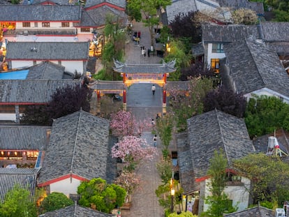 Vista aérea de la ciudad vieja de Lijiang, en la provincia china de Yunnan.