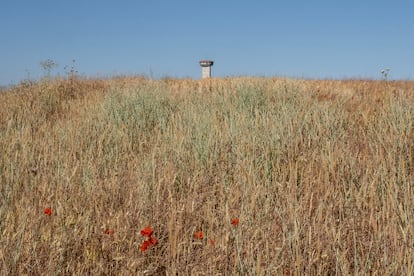 Torre de vigilancia de la cárcel de Valdemoro.