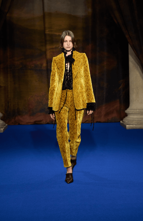 estampado de serpiente fall burberry
