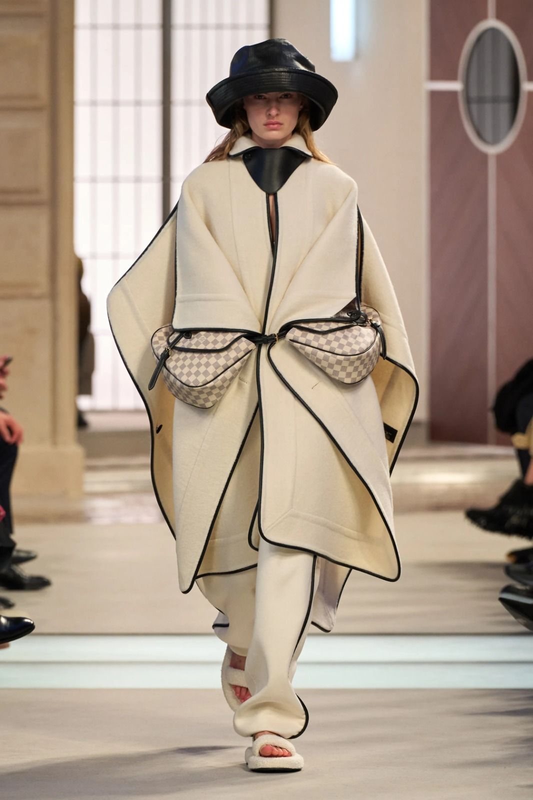 Abrigos tendencia otoñoinvierno 2025
