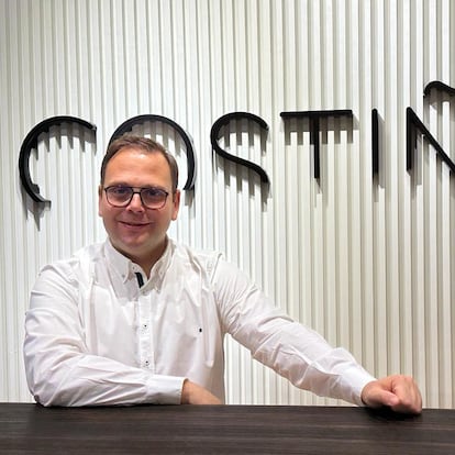Manuel Costiña, propietario de Retiro da Costiña, en Santa Comba, A Coruña, en una imagen proporcionada por el restaurante.
