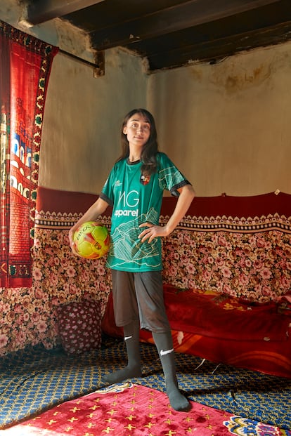 Nabila Rehman, capitana del Baba-Ghundi Chipurson, en su casa