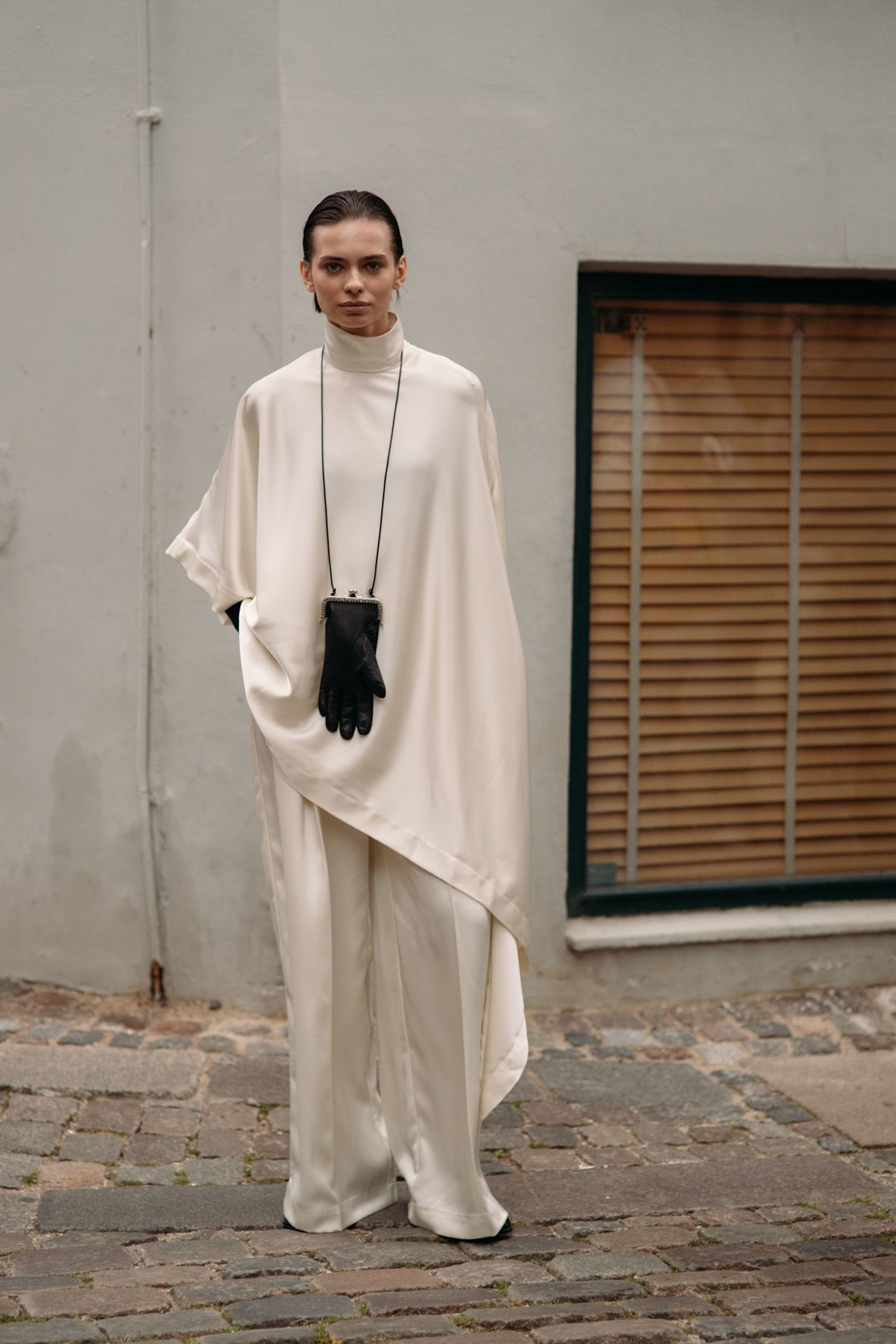 Este collar es el que veremos en todos los looks de otoño 2025  según las danesas