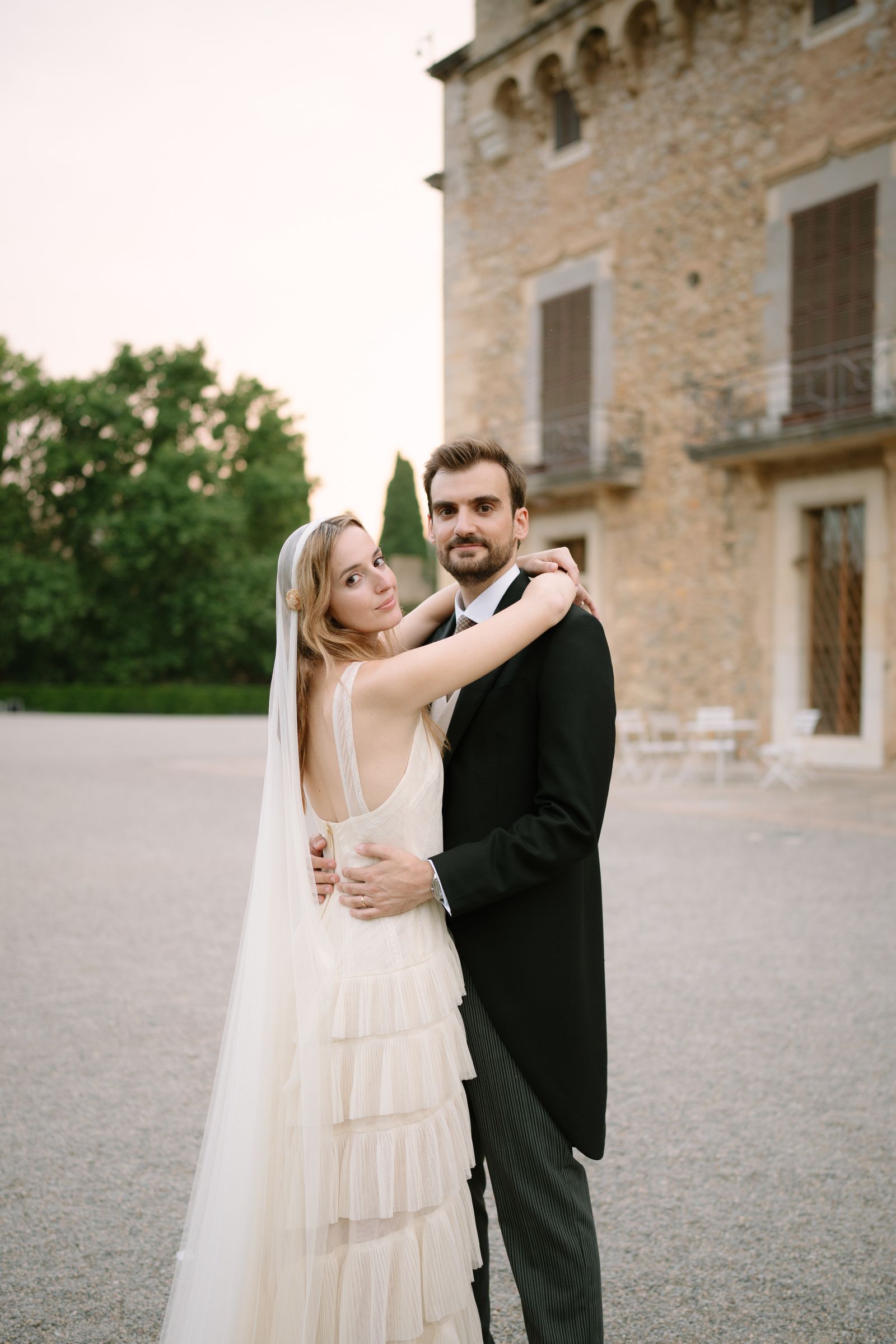 boda Girona castell de Peralada vestido novia teresa helbig zapatos chanel vintage