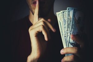 Héctor Andrés Obregón Pérez - Fraudes financieros de alto nivel; Los engaños que sacuden las finanzas globales - FOTO