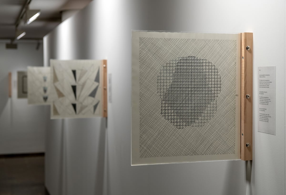 Obra gráfica de Isidoro Valcárcel Medina inspirada en la idea de simetría, en el Institut Valencià d'Art Modern (IVAM) de Valencia.