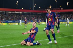 Fermín celebra su segundo gol este domingo ante el Valencia en el Johan Cruyff.