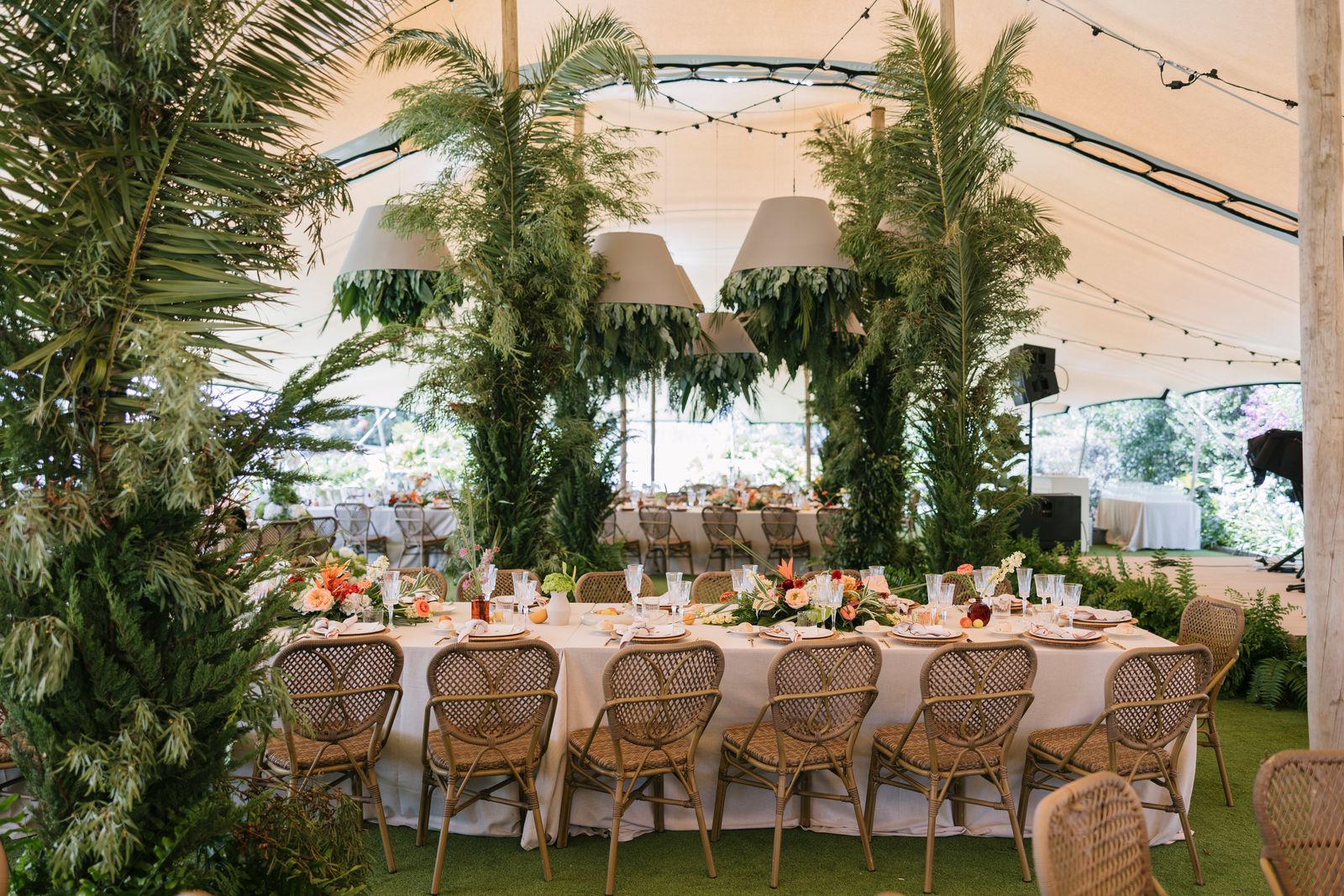 boda gran canaria santa brigida finca El Tribunal decoración tropical vestido novia jcpajares