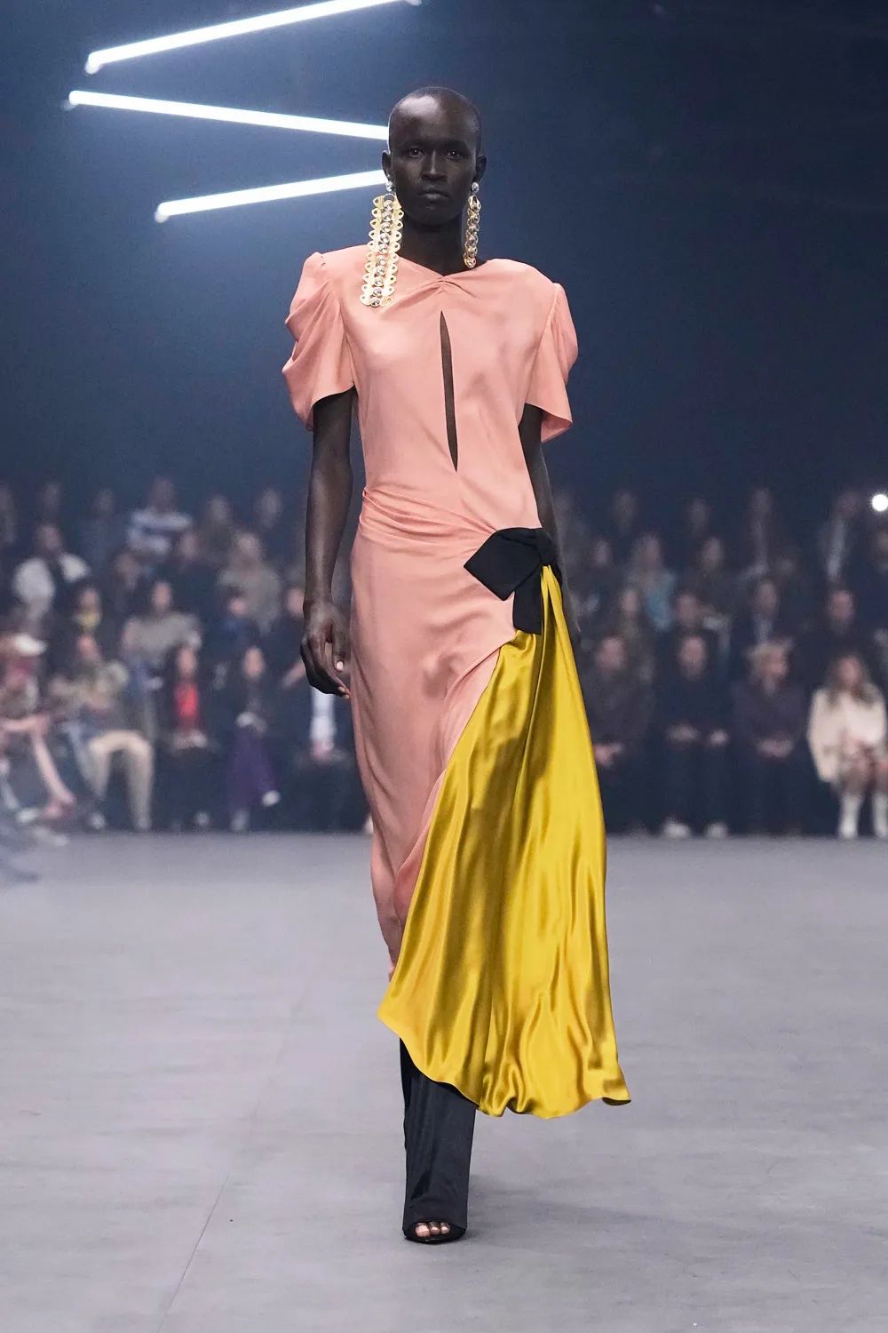 Sfilata Valentino primavera estate 2026