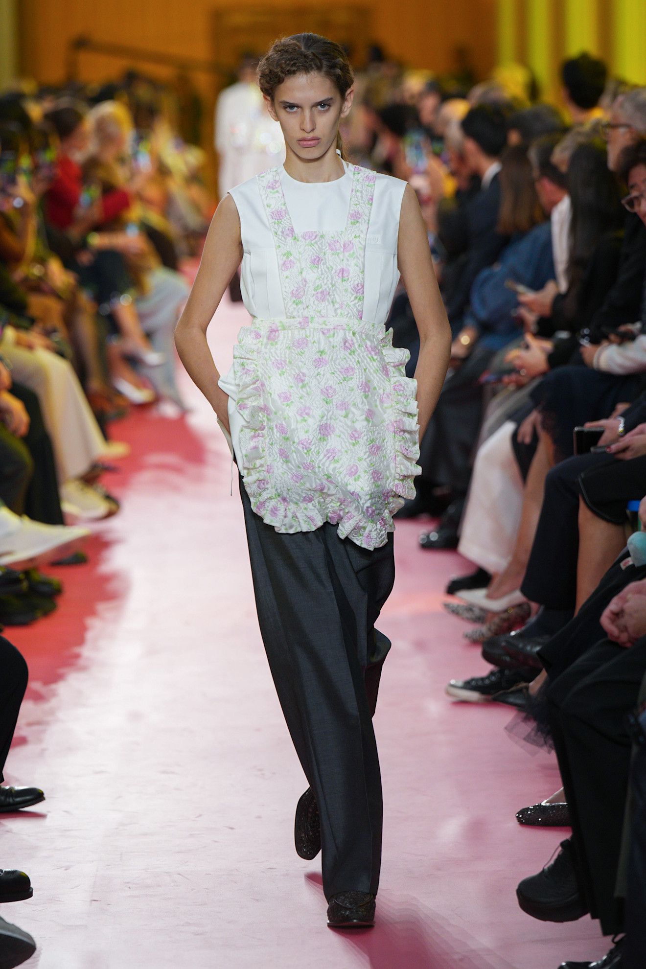 5 claves de primaveraverano 2026 que extraemos del último desfile de Miu Miu