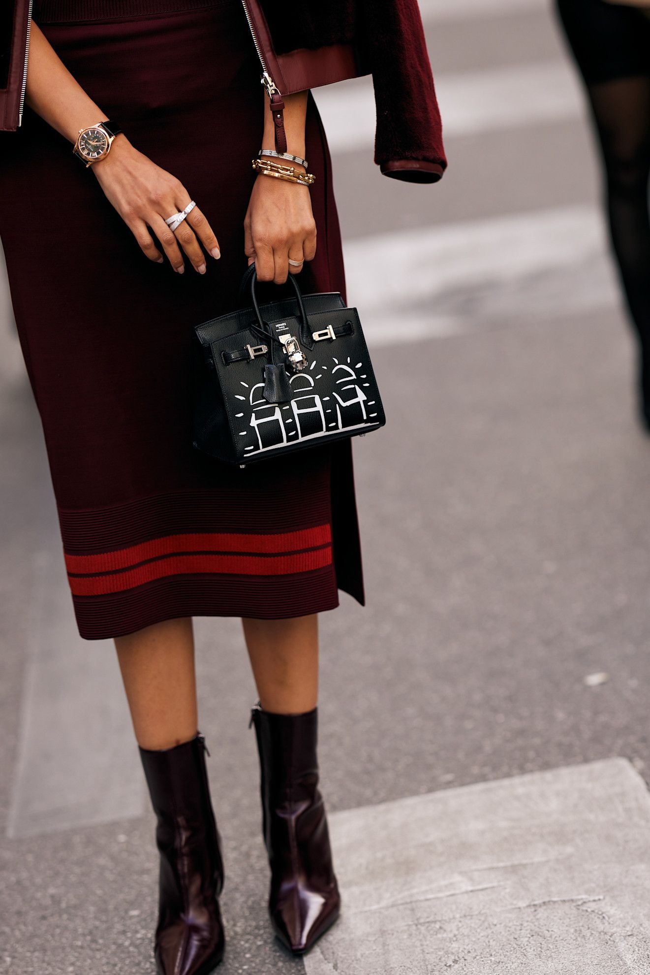 botas granates una tendencia de otoñoinvierno 202526