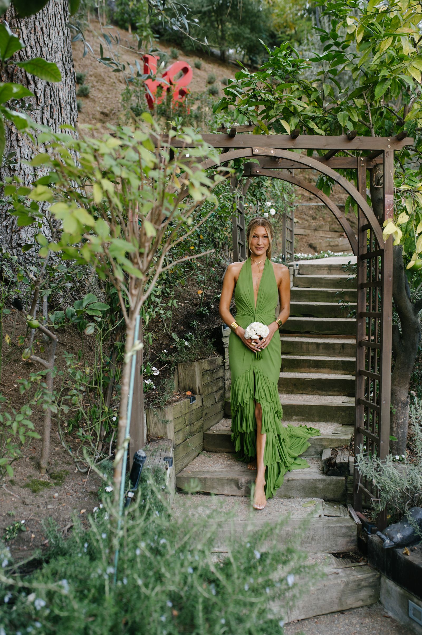 Si vas a comprar un vestido de invitada de boda para 2026 que sea de este color