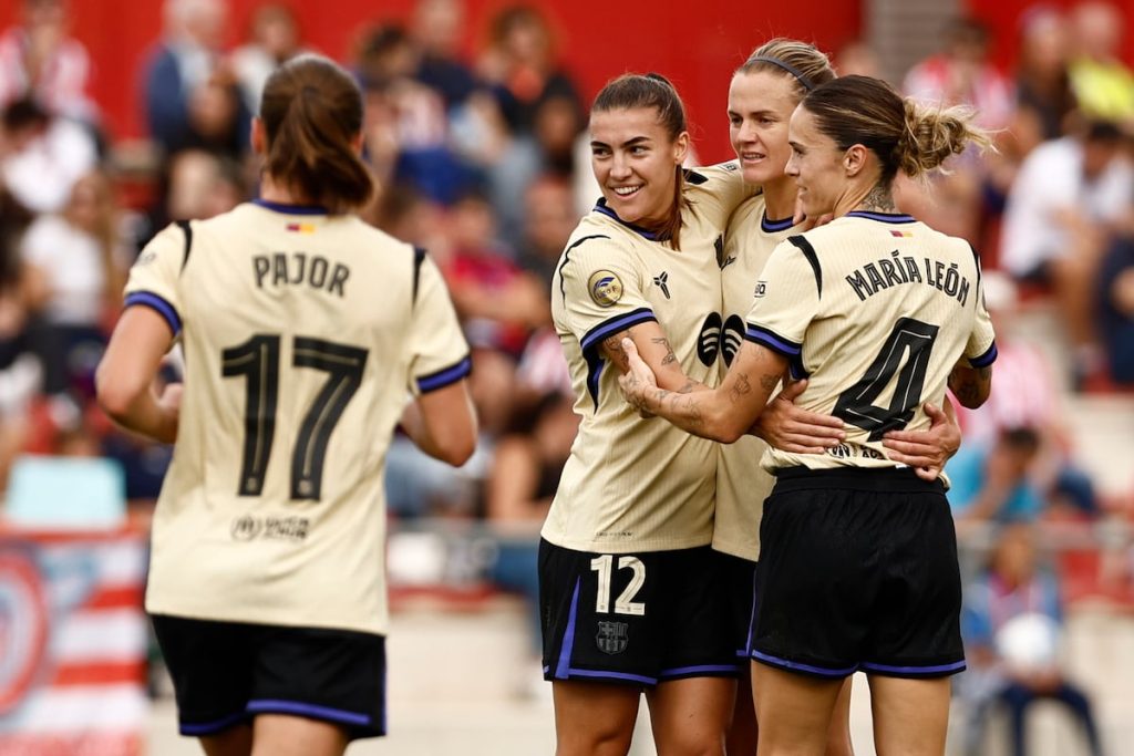 Patri Guijarro (con el 12) celebra su gol ante el Atlético con sus compañeras