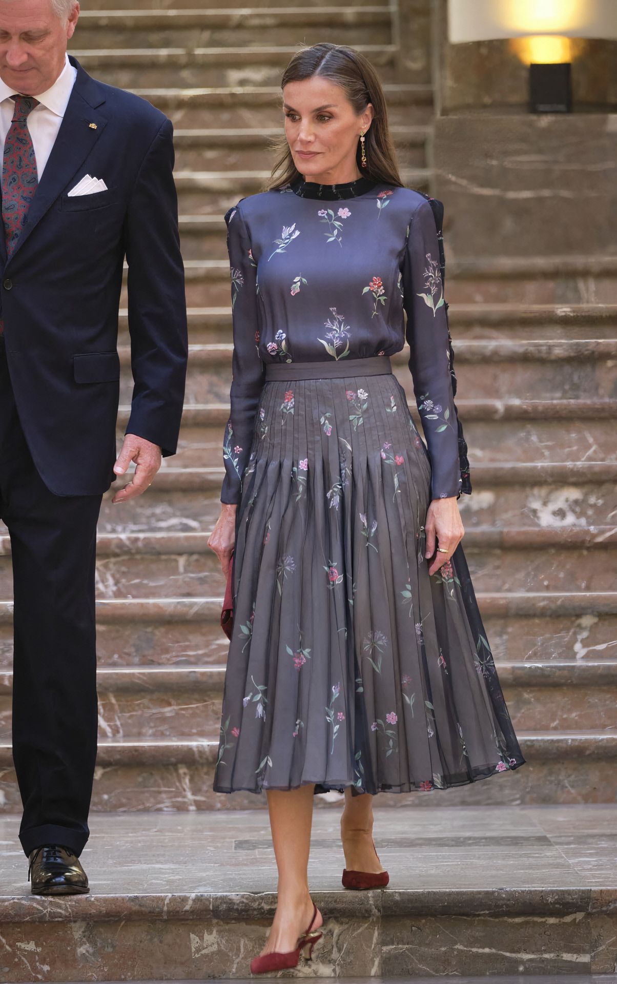 La reina Letizia luce en Blgica los zapatos de tacón cómodo que triunfarn en las bodas de otoño
