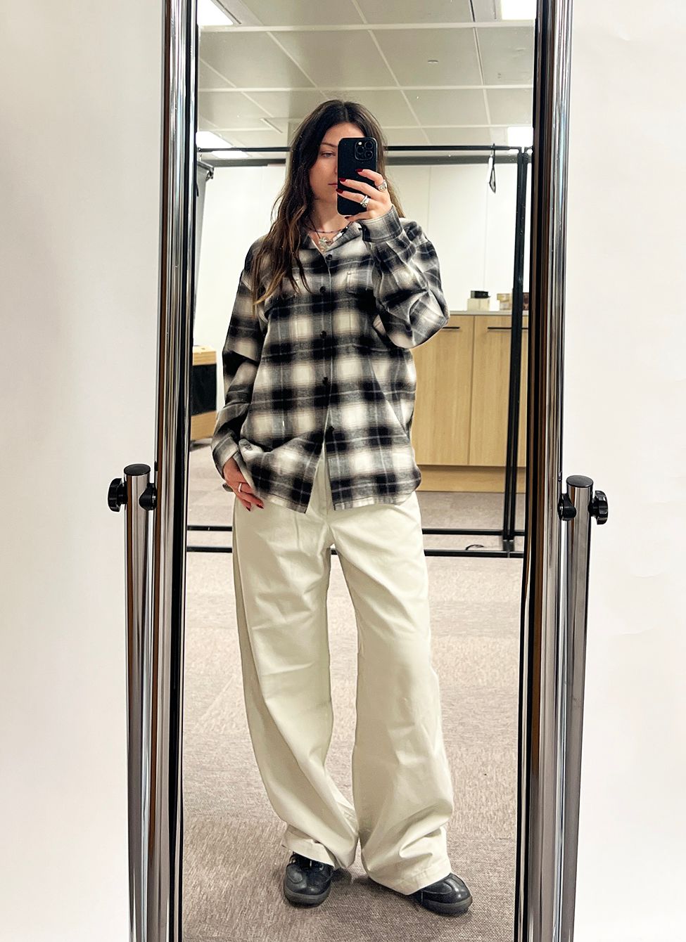 Vuelve JW Anderson X Uniqlo probamos las prendas ms codiciadas de la colección