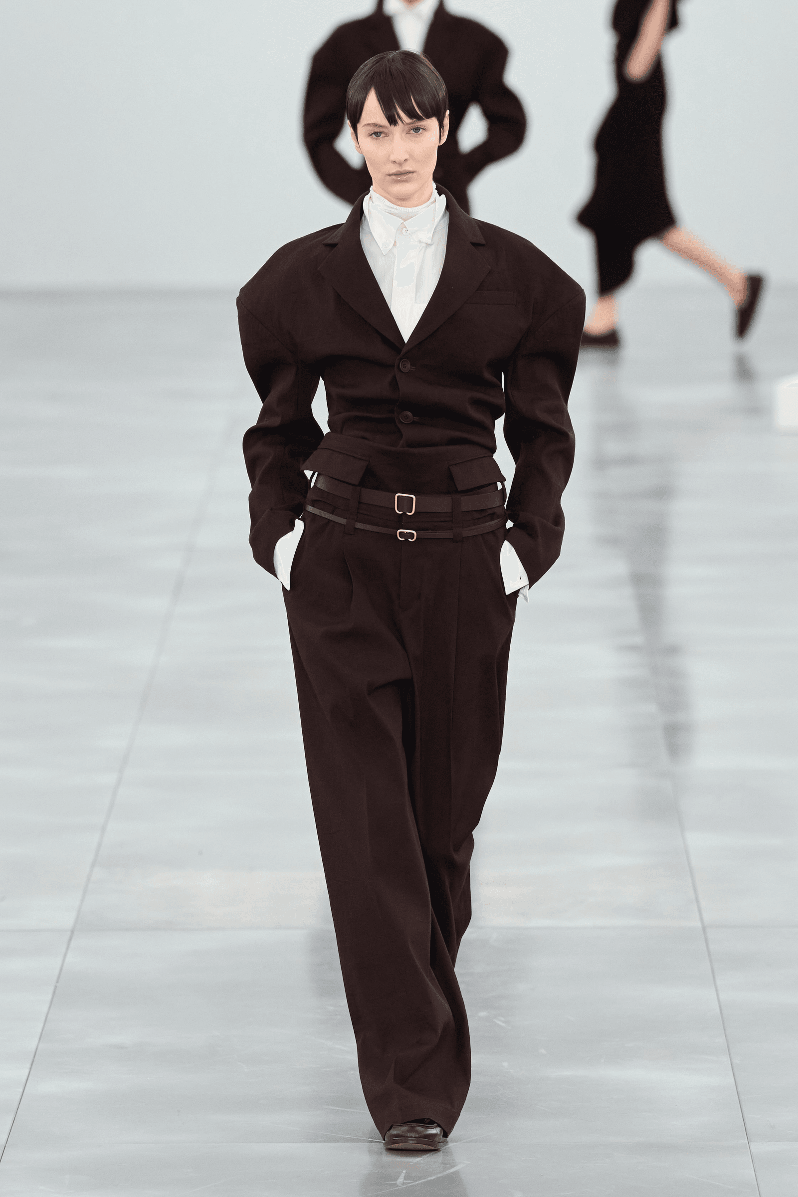 pantaloni larghi sartoriali