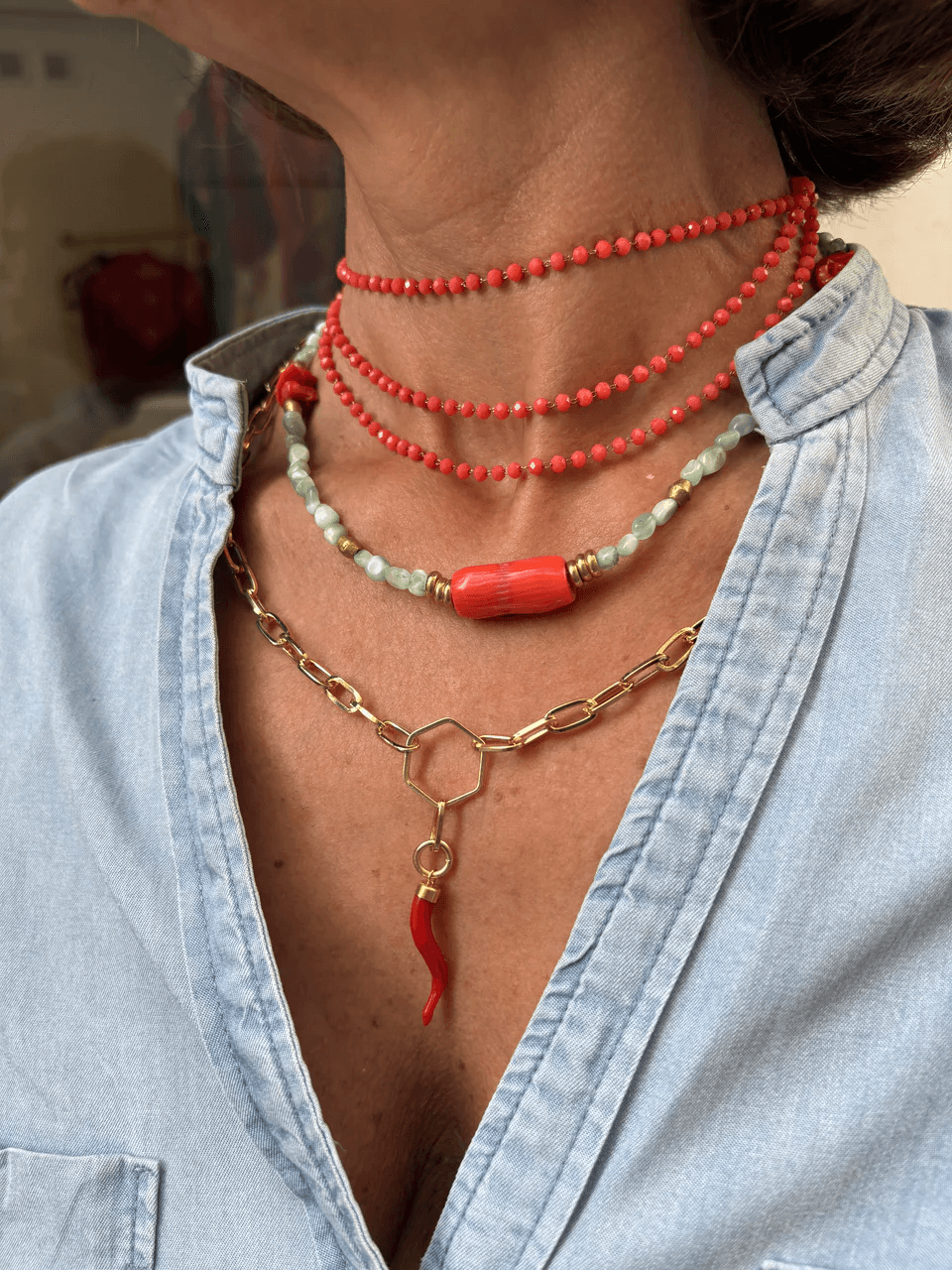 collar con chile de two june