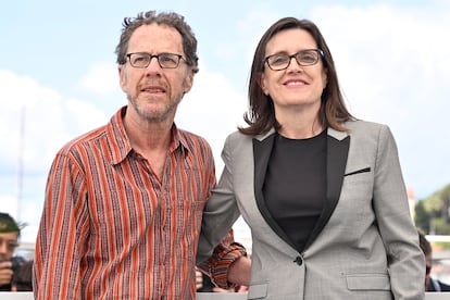 Ethan Coen y Tricia Cooke en Cannes en 2025.