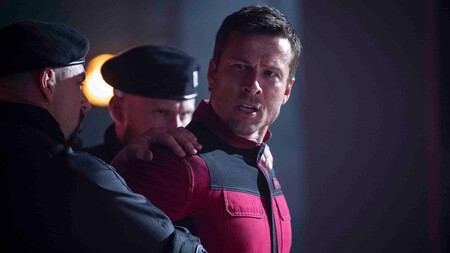 Glen Powell Running Man