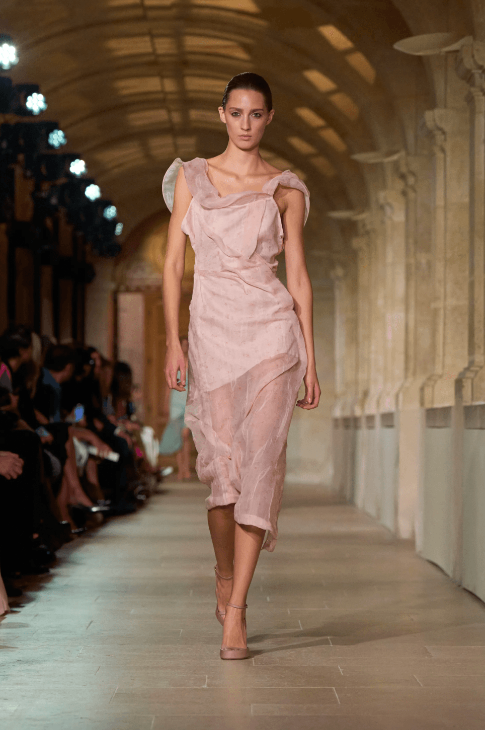 Victoria Beckham Spring 2026 ReadytoWear  Isidore Montag  Gorunway.com