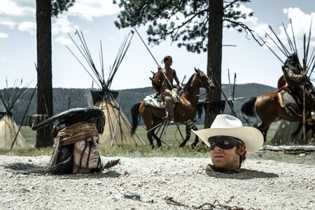 El Llanero Solitario 2013 Johnny Depp Armi Hammer