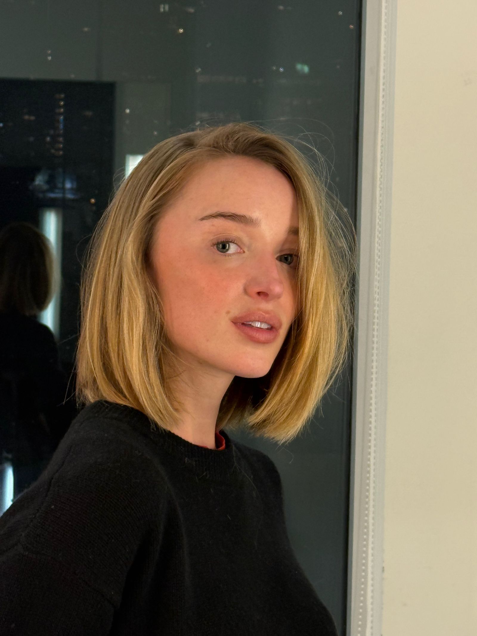 Phoebe Dynevor con un corte de pelo ‘bob
