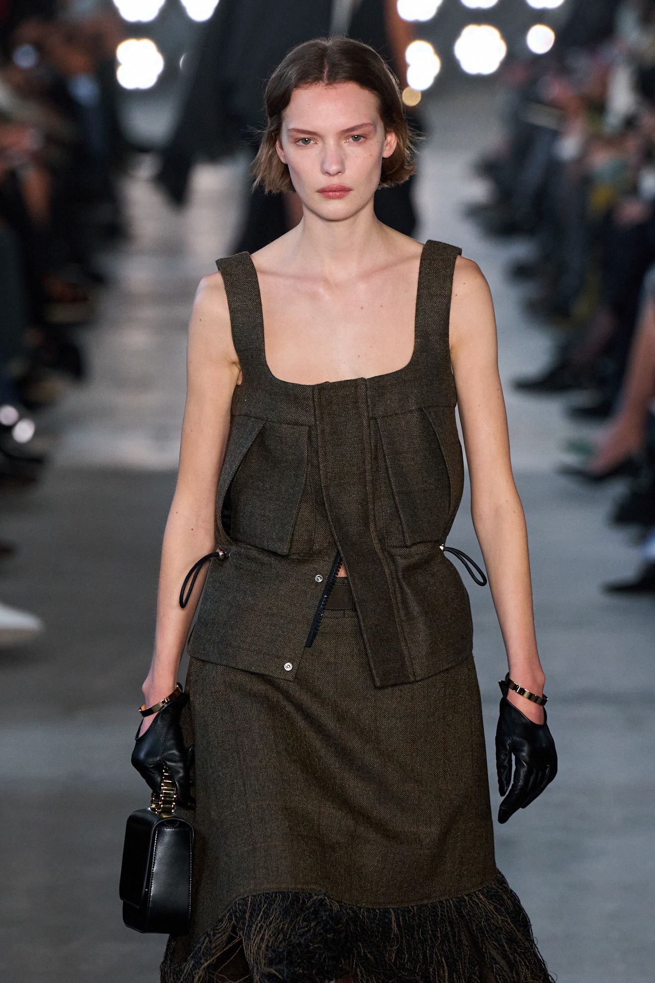 Guantes de cuero el accesorio que arrasa este invierno 2026 eleva TODOS tus looks en un minuto