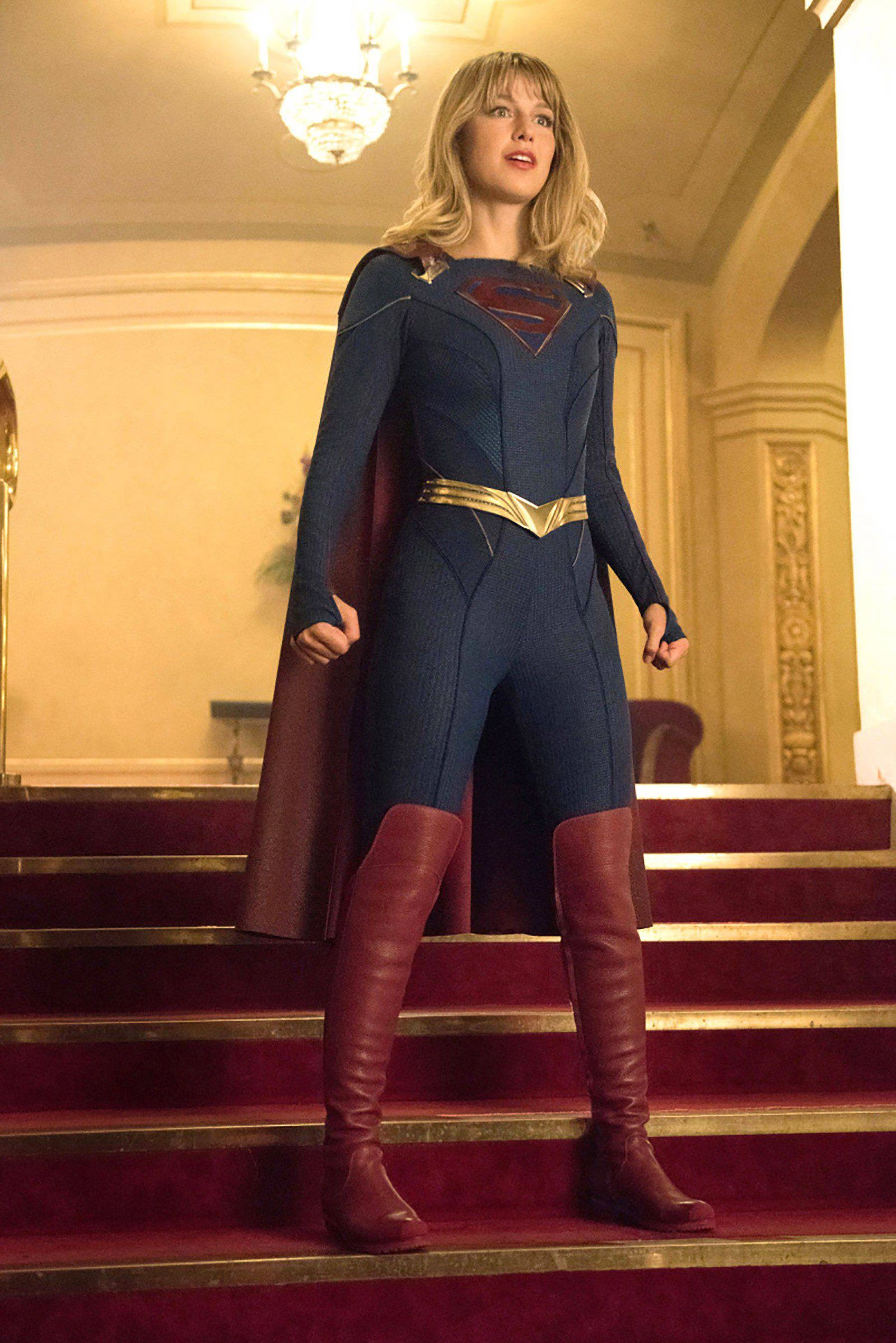 Melissa Benoist como Supergirl.