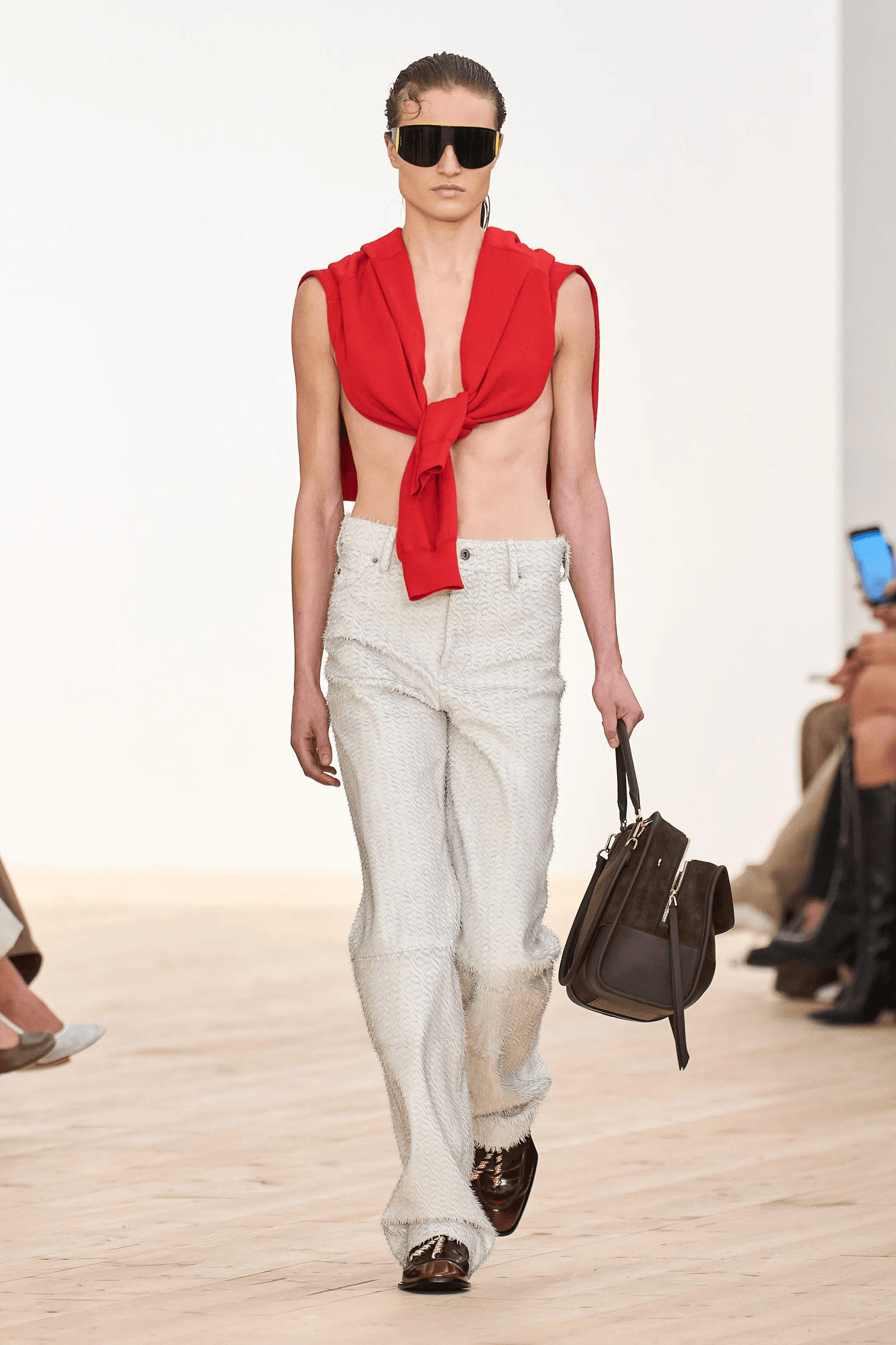 pantalones cloud dancer una tendencia de la primaveraverano 2026