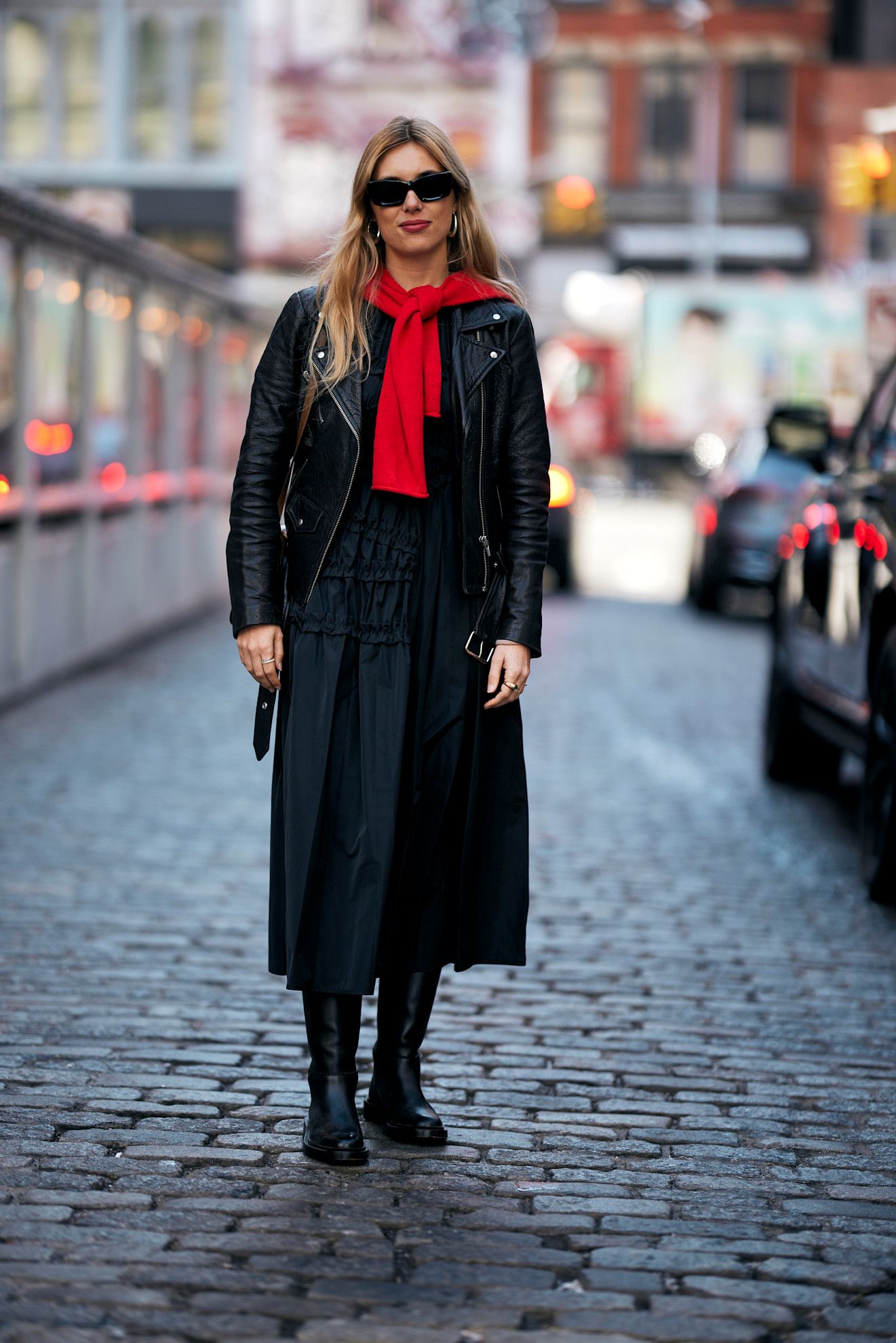cómo combinar un jersey rojo en invierno 2026
