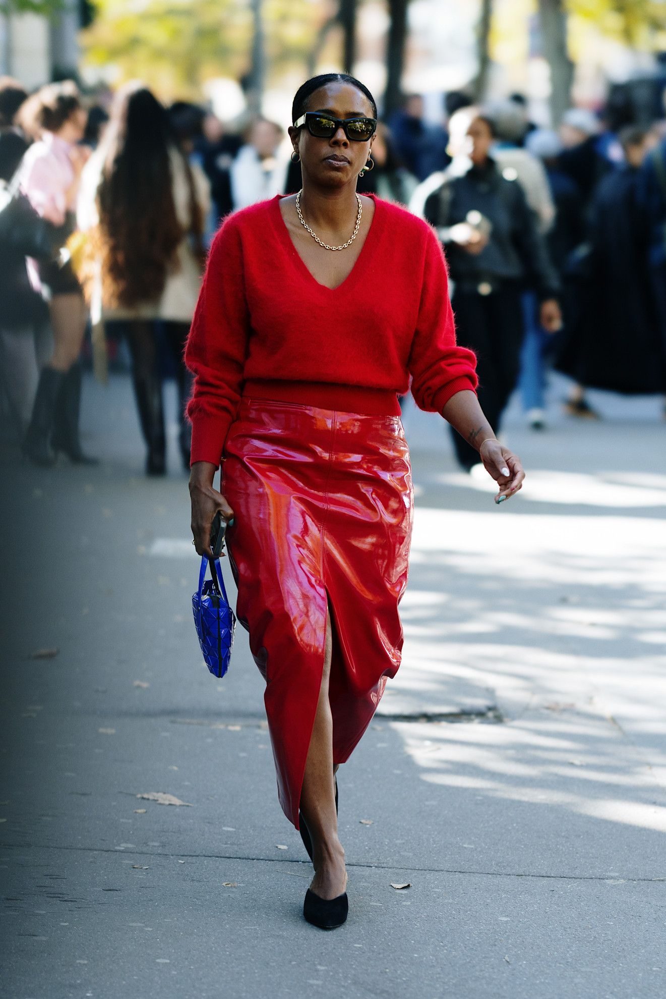 cómo combinar un jersey rojo en invierno 2026