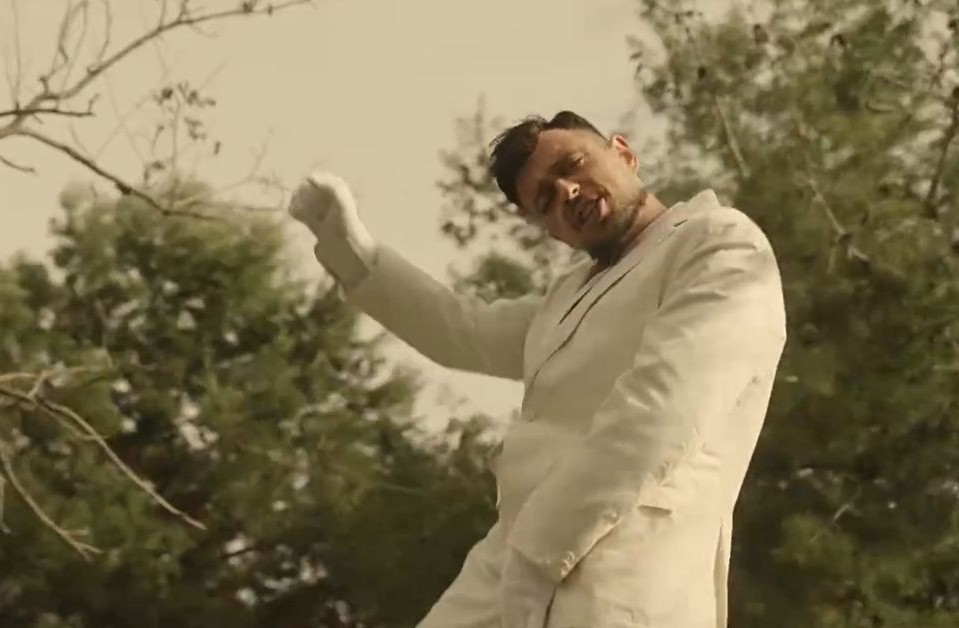 Gabriel Rufián es Bad Bunny en la hilarante parodia de ‘Polònia’