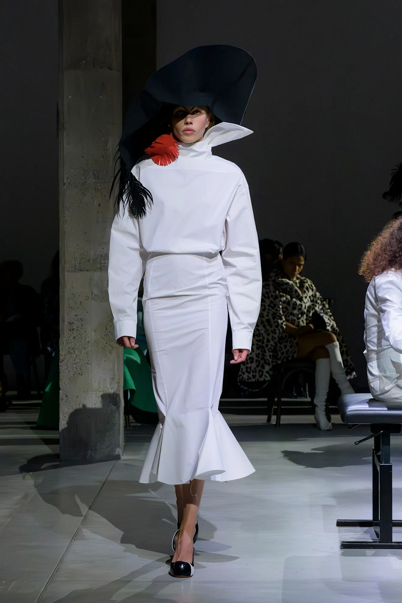 camisa de cuello embudo en Marni primaveraverano 2026